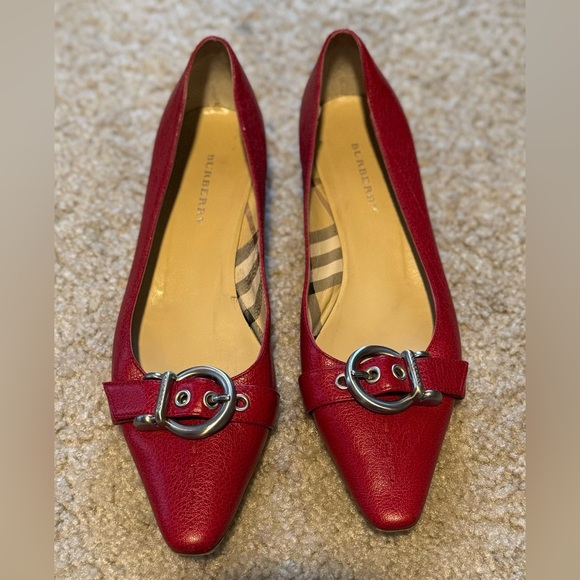 Burberry Red Leather Flats with Buckle - Picture 1 of 6